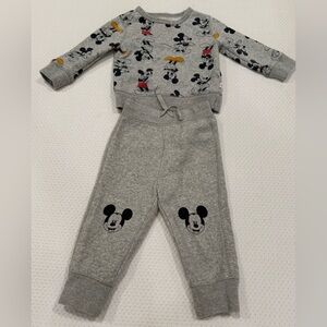 Toddler Gray Mickey Mouse Sweatshirt & Jogger Set size 18-24 months